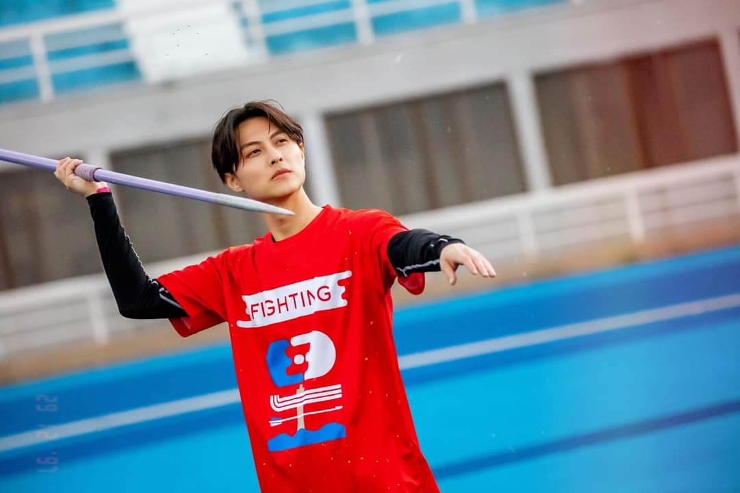 王子(邱勝翊)希望今(2022)年可以拍一部有關運動的熱血電影。(圖/喜鵲娛樂提供)