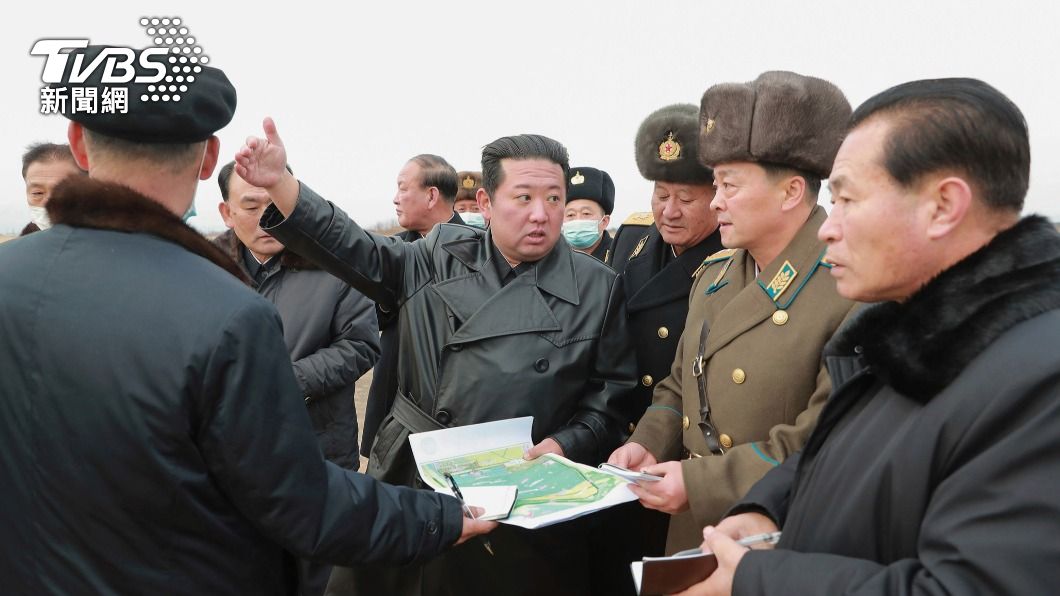 金正恩都說讚的坦克滾下山!丟光領導人臉 急下封口令