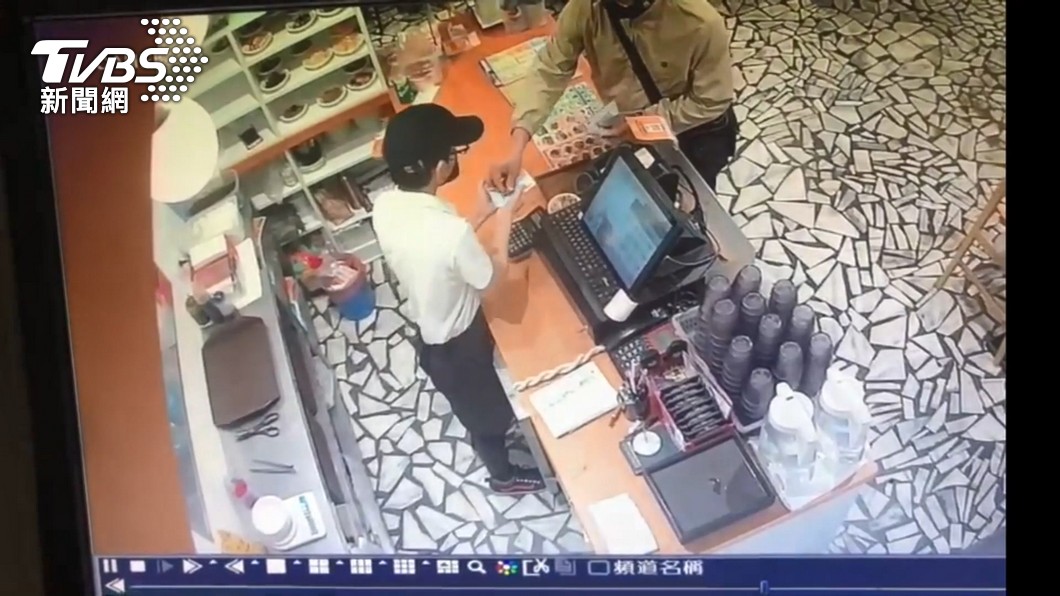 鈔票自己印!製13萬假鈔 找捷運站店家換錢