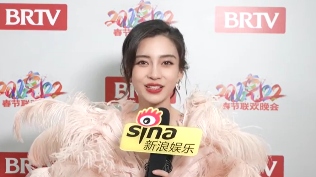 最新3分鐘過年訪談　Angelababy笑聊兒隻字未提黃曉明