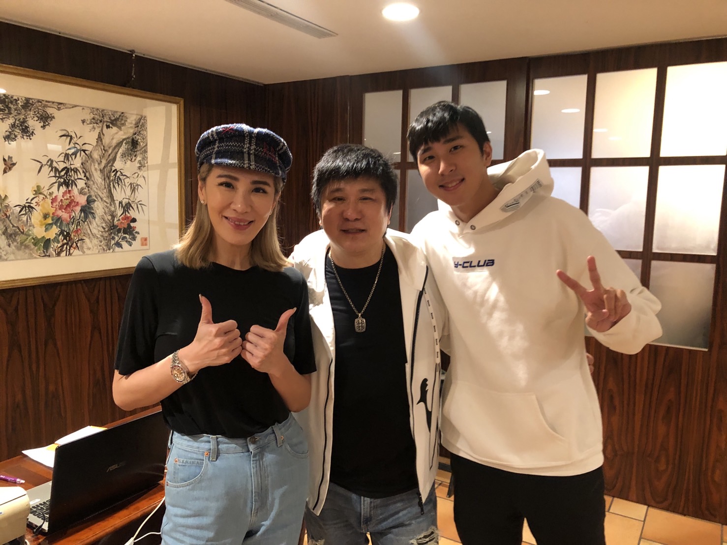 胡瓜今帶領兒女舉辦餐敘。(圖/胡瓜提供)