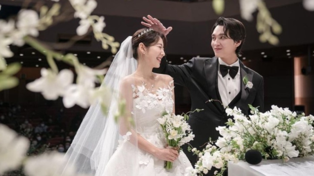 朴信惠、崔泰俊年初舉行婚禮。(圖/翻攝自朴信惠IG)