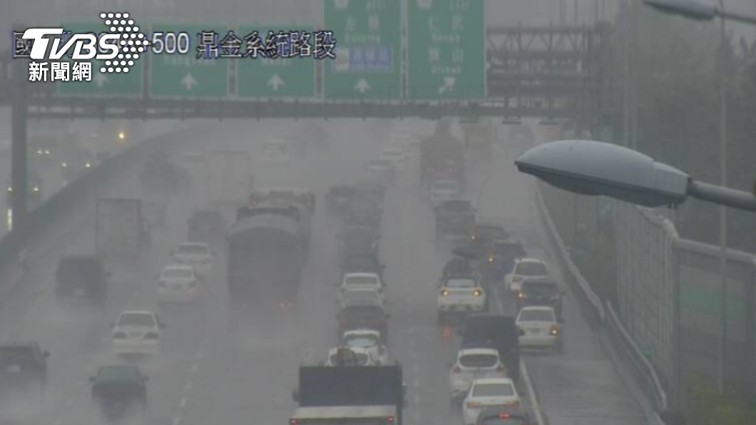 春節連假首日車流大!國道現零星事故 返家路拉更長