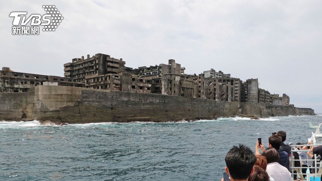 日本於2015年將端島列入世界遺產時,未按照約定在展示內容中,說明強制徵用韓國勞工的歷史。(圖/達志影像路透社)