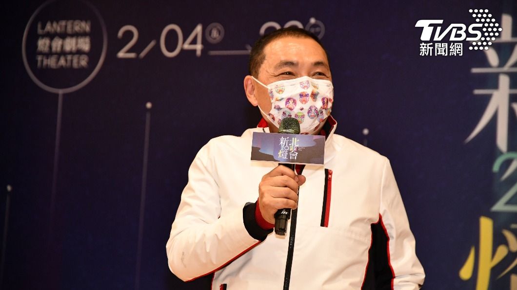 新北市長侯友宜提醒民眾,一定要配合防疫措施。(圖/新北市政府民政局提供)