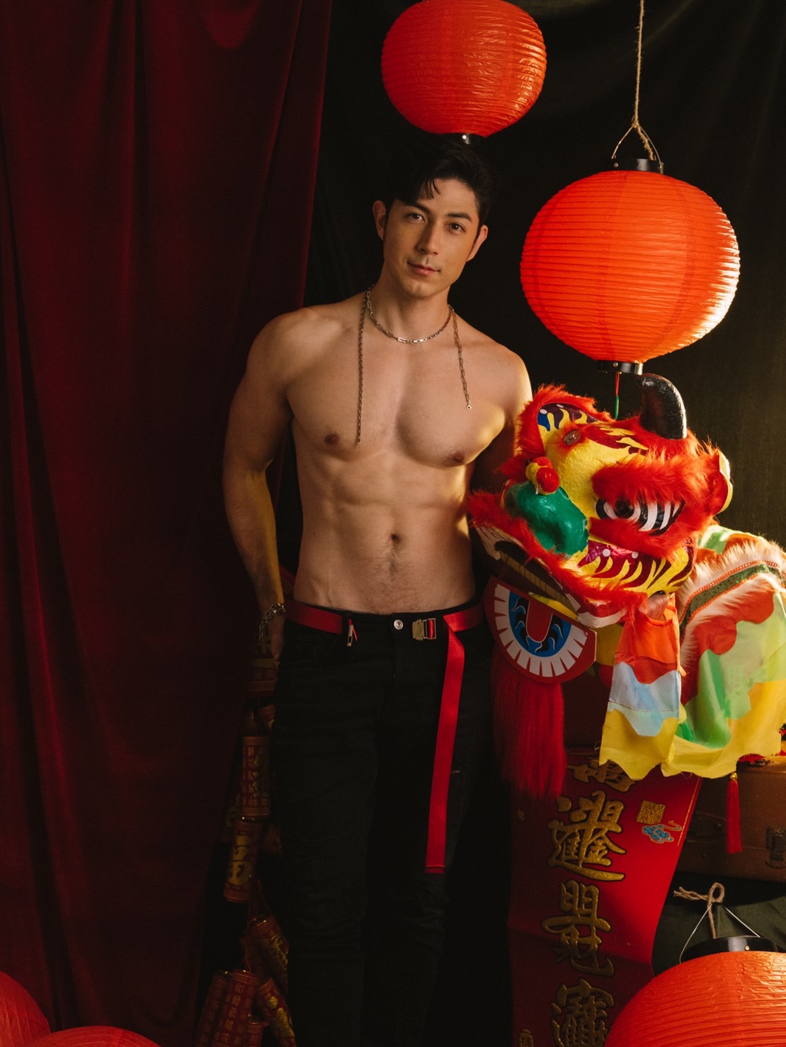 舞陽為出寫真集,特地控制飲食與體脂。(圖/富樂福娛樂、尖端出版社提供)
