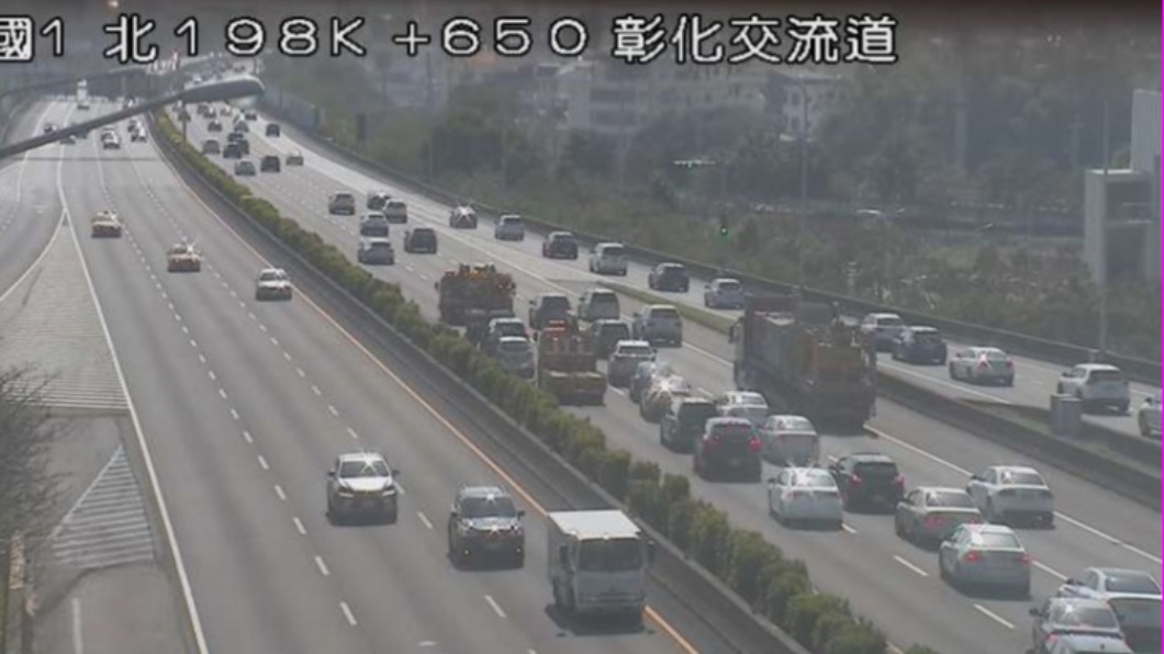 除夕午後2車禍回堵 初一8壅塞路段、高乘載措施一次看