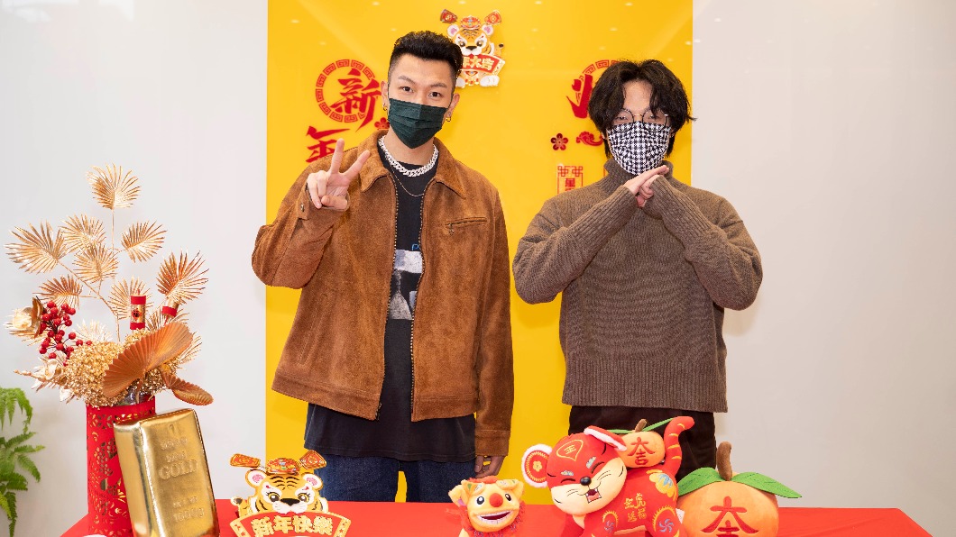 國民老公瘦子E.SO與國民長孫盧廣仲的「國民組合」令人驚艷。(圖/Hit Fm聯播網提供)