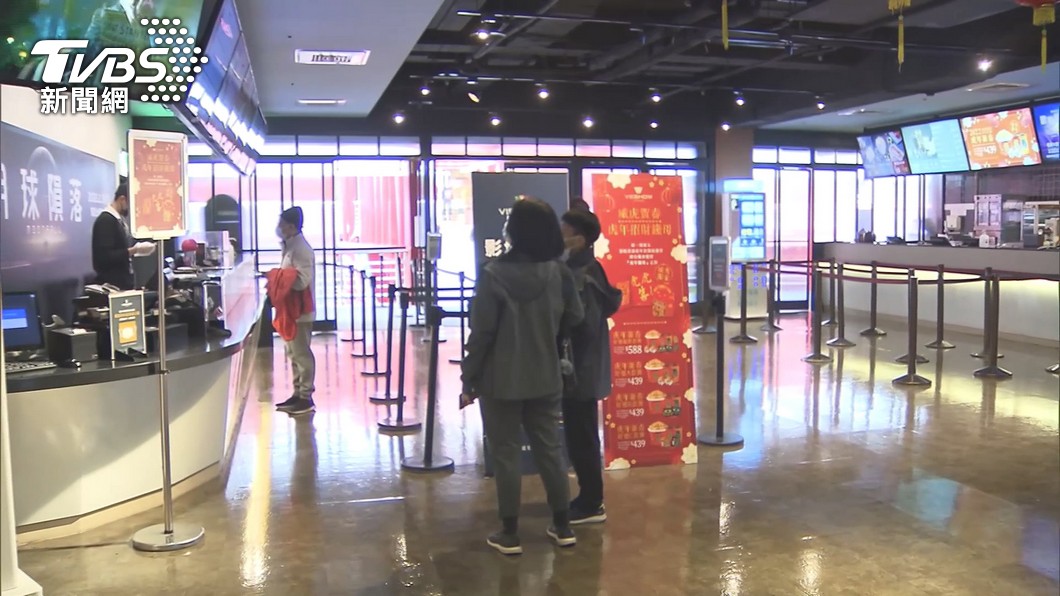 台北市觀傳局對於影城業者的禁食令是「柔性勸導」。（圖／TVBS）