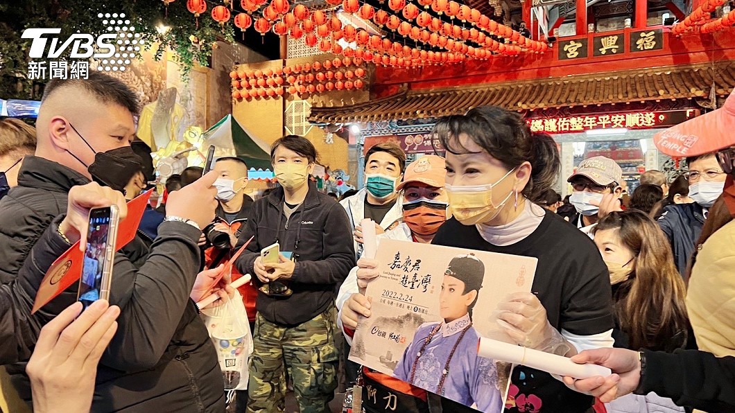 除夕圍爐恩師楊麗花!陳亞蘭獻大紅包「只吃2口就散場」