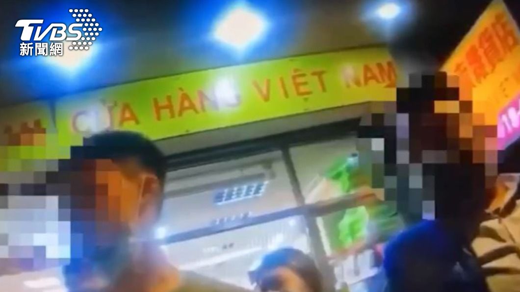 警方獲報到場，男子已經離開，貨車駕駛表示不需警方協助。（圖／TVBS）