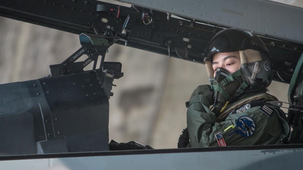 IDF戰機飛行員郭文靜上尉。（圖／軍聞社提供）