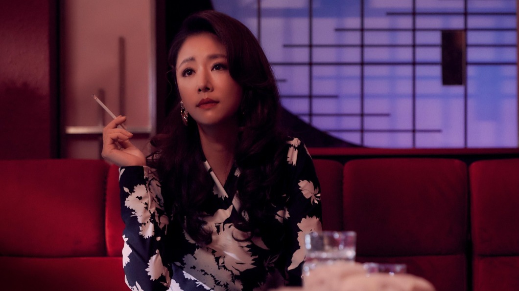 林心如在《華燈初上》中飾演Rose媽媽。（圖／翻攝自《華燈初上》臉書粉專）