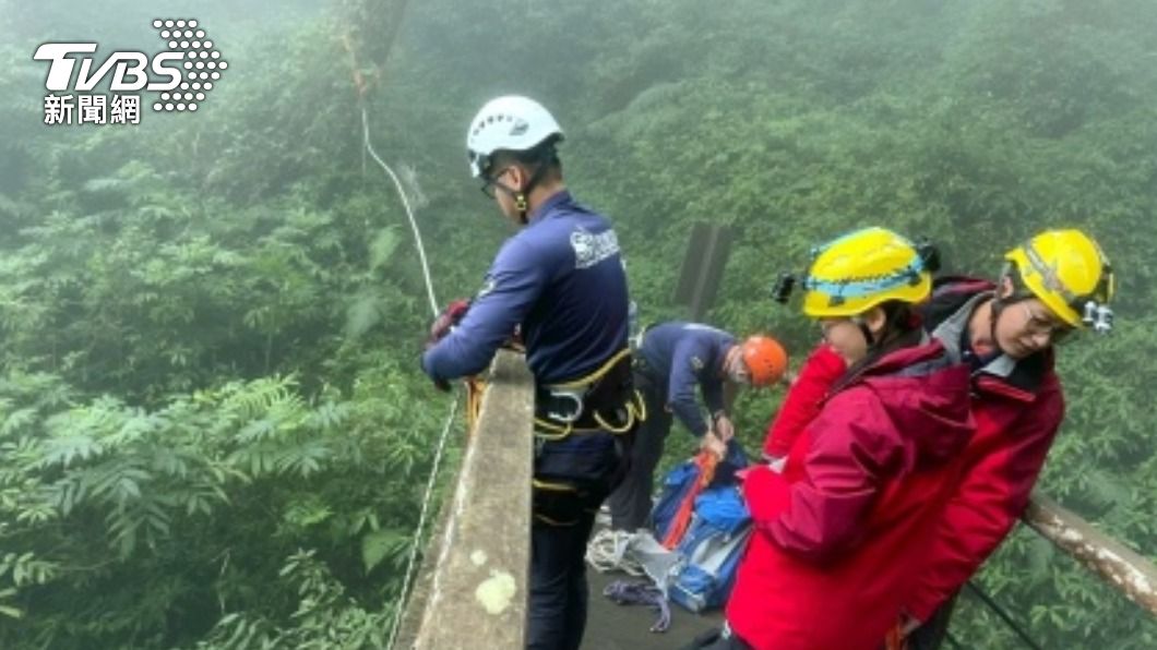 春節登山失足!嘉義大凍山步道1男摔落20米深山谷
