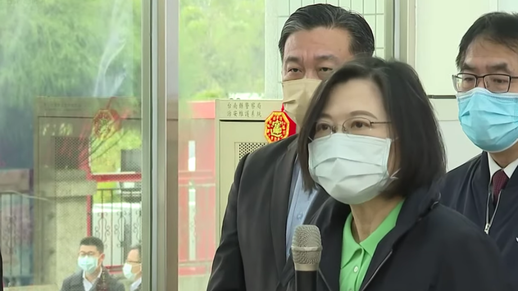 蔡英文初三赴歸仁慰勉員警　點名綠委王定宇：疑沒在場？