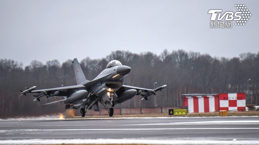 俄羅斯4架軍機飛近領空　英空軍派戰機攔截護送