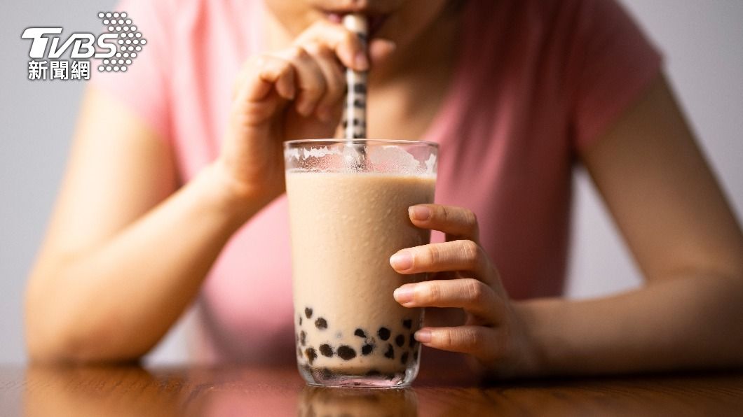 犯糖癮狂喝飲料!醫曝可怕後果:恐出現糖尿病前期
