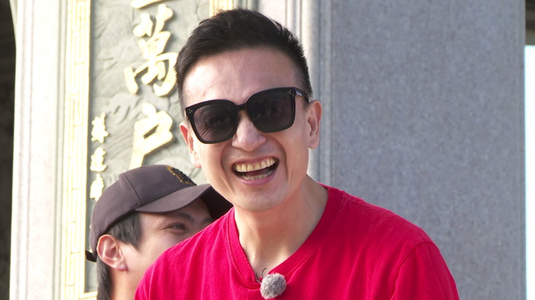 小鐘自嘲一毛不拔。(圖/台視提供)