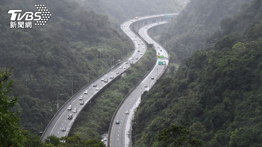 春節連假倒數!初五省道湧車潮 國道客運有逾8成空位