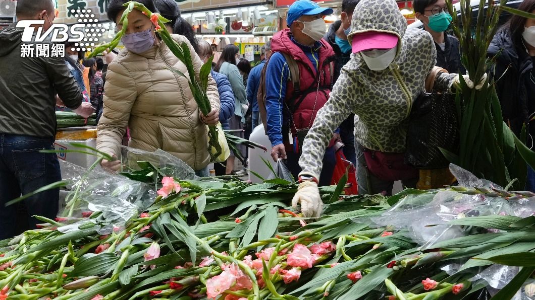香港出現已經出現多個不明感染源,疫情恐怕還會更嚴重。(圖/達志影像美聯社)