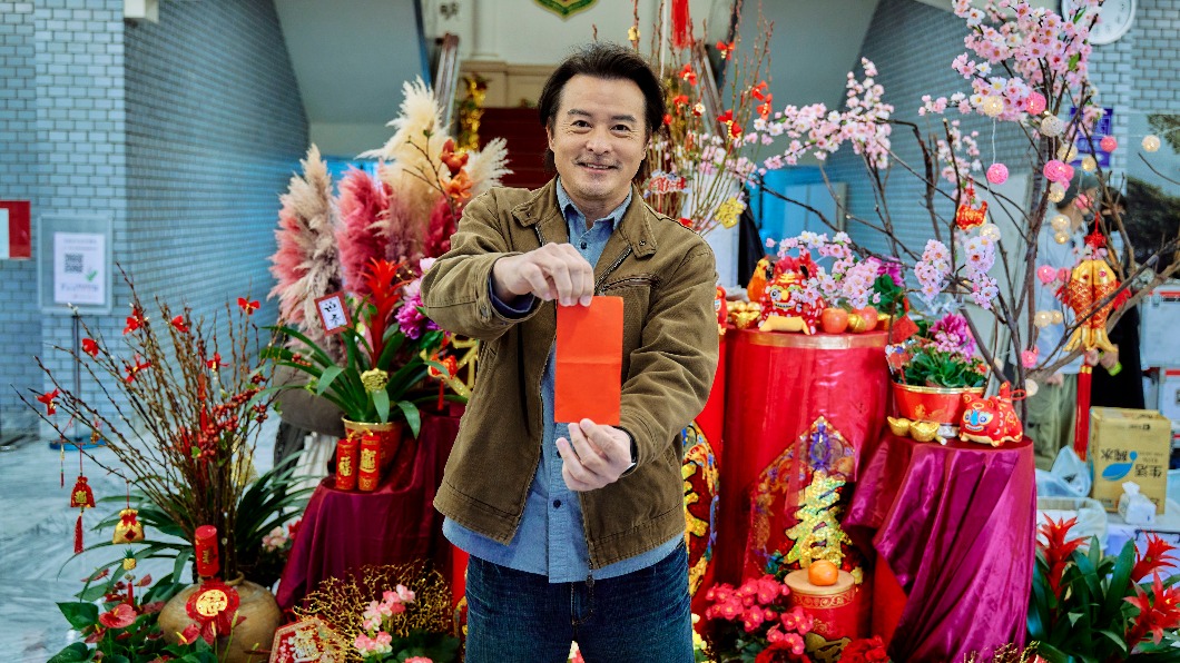 初四開工霸氣撒紅包!李銘順留台過年友狂邀「做這些事」