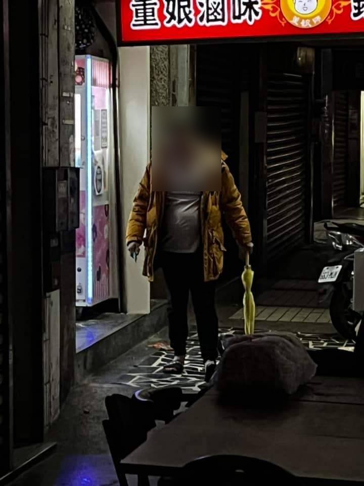 涉嫌傷害人的中年男子。圖/翻攝臉書爆料公社