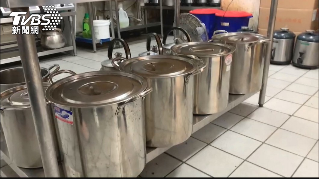 飲料店2員工鐵鍋煮髒鞋遭開除 雲縣府稽查出爐