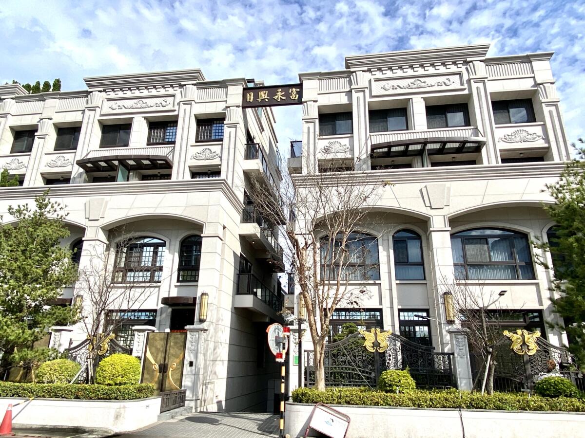 隨著大樓房價高飛，透天別墅的高坪效反倒成為富豪們的新選擇。（圖／引新聞提供）