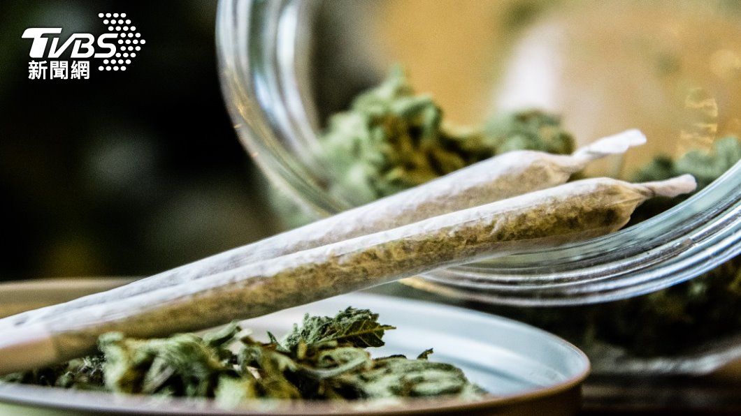 泰國公衛部長簽署公文 宣告大麻全面合法化