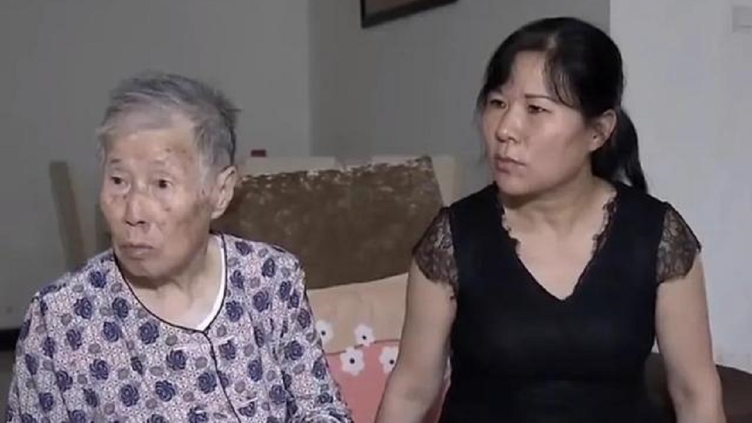 女離婚3次回娘家啃老 24年沒工作過全靠94歲老母養