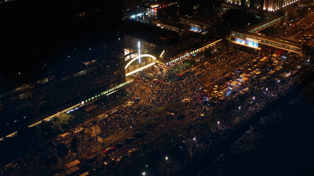 《時代革命》紀錄香港人民為了爭取民主走上街頭。(圖/時代革命提供)