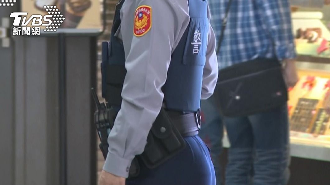 有許多網友表示，幸好沒有撞到警察，不然事情更大條。（圖／TVBS）