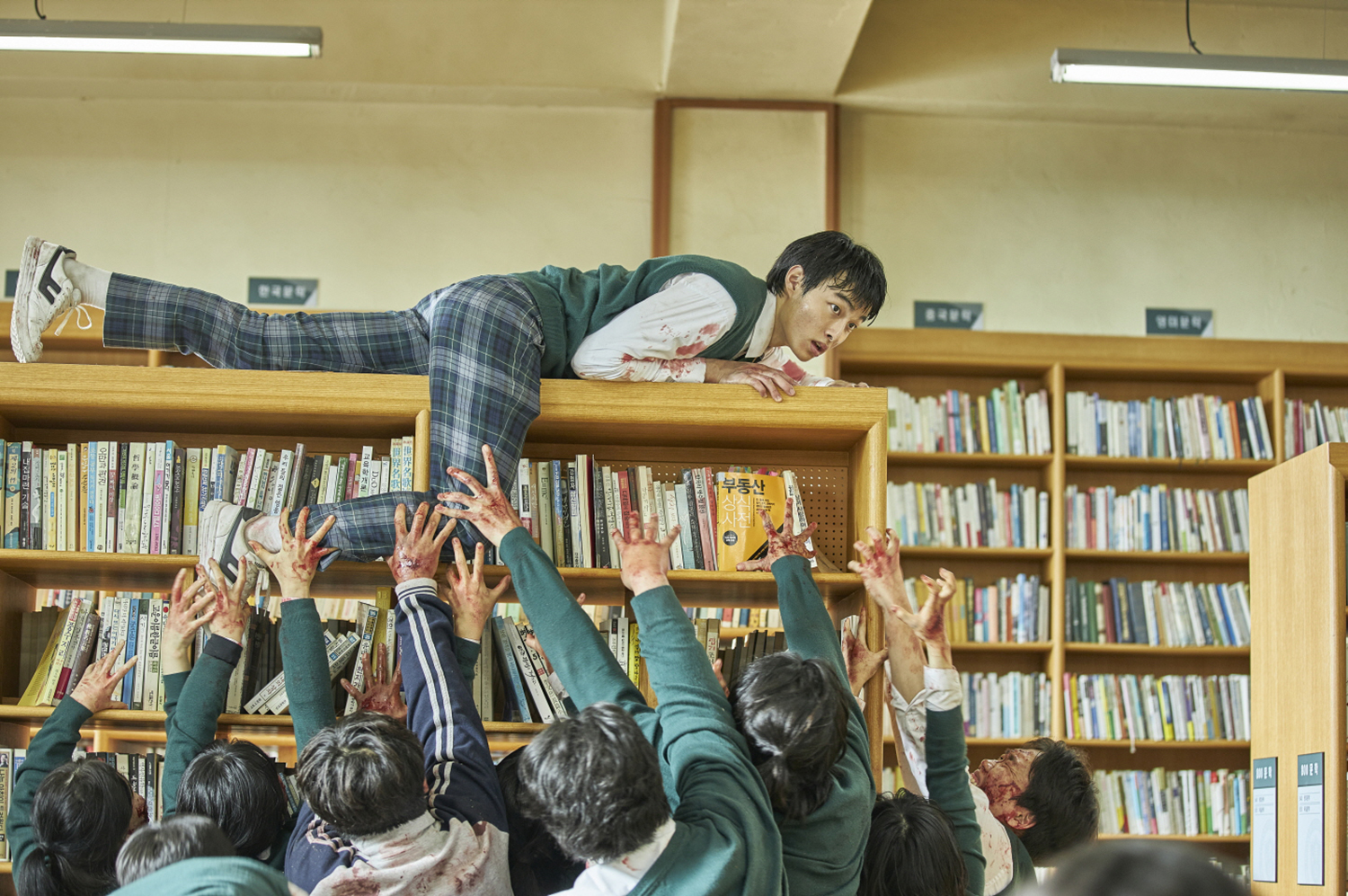 《殭屍校園》收看數不斷攀升。(圖/Netflix提供)