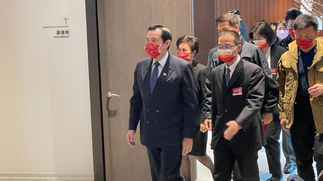 前總統馬英九今(10日)出席前總統蔣經國文膽張祖詒「總統與我」新書發表會。(圖/TVBS)