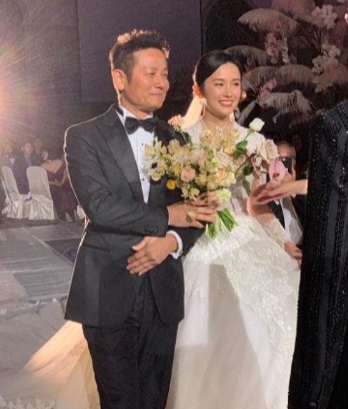 徐乃麟女兒前年低調出嫁,他在婚禮中忍不住爆哭兩次。(圖/翻攝自楊千霈臉書)