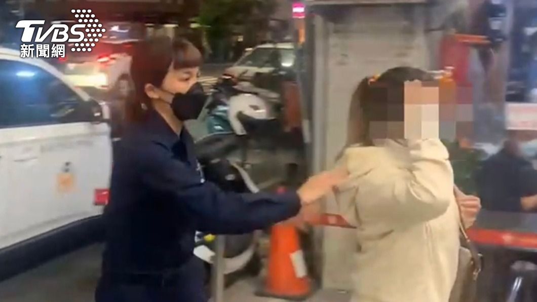 「要不要洗殘廢澡?」女打悲情牌性交易 警扣「連結證物」