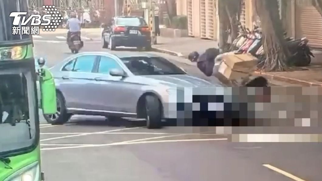 監察院外車禍肇逃!婦人開賓士撞飛騎士 立委成目擊證人