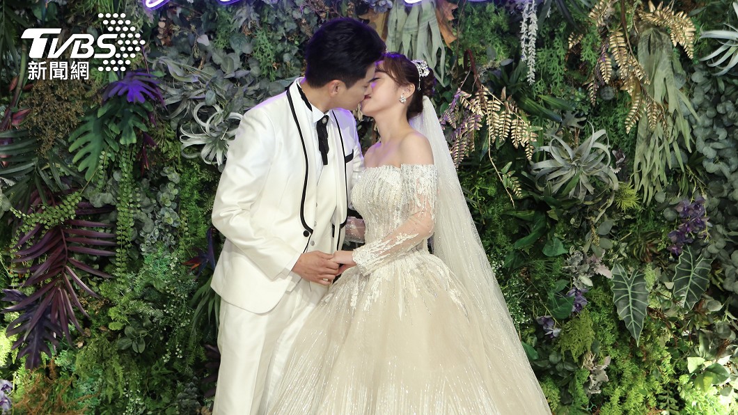 本土劇男神大婚!王瞳、艾成「登記1年」罕鬆口婚禮進度