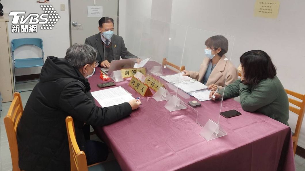 外商主管做20年「遭連續減薪」 退休討回3千萬血汗錢