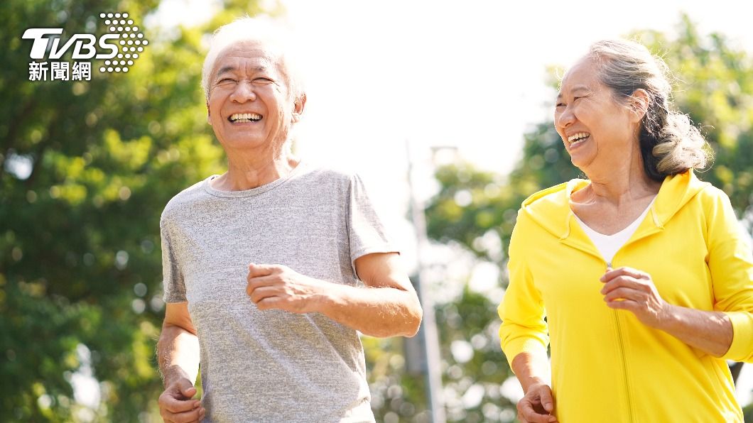 研究人員希望結果能帶動居家生活與老年人透過運動提升體力。（示意圖／shutterstock達志影像）