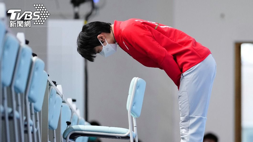 羽生結弦在記者會中,多次感謝支持者和周遭的人。(圖/達志影像美聯社)