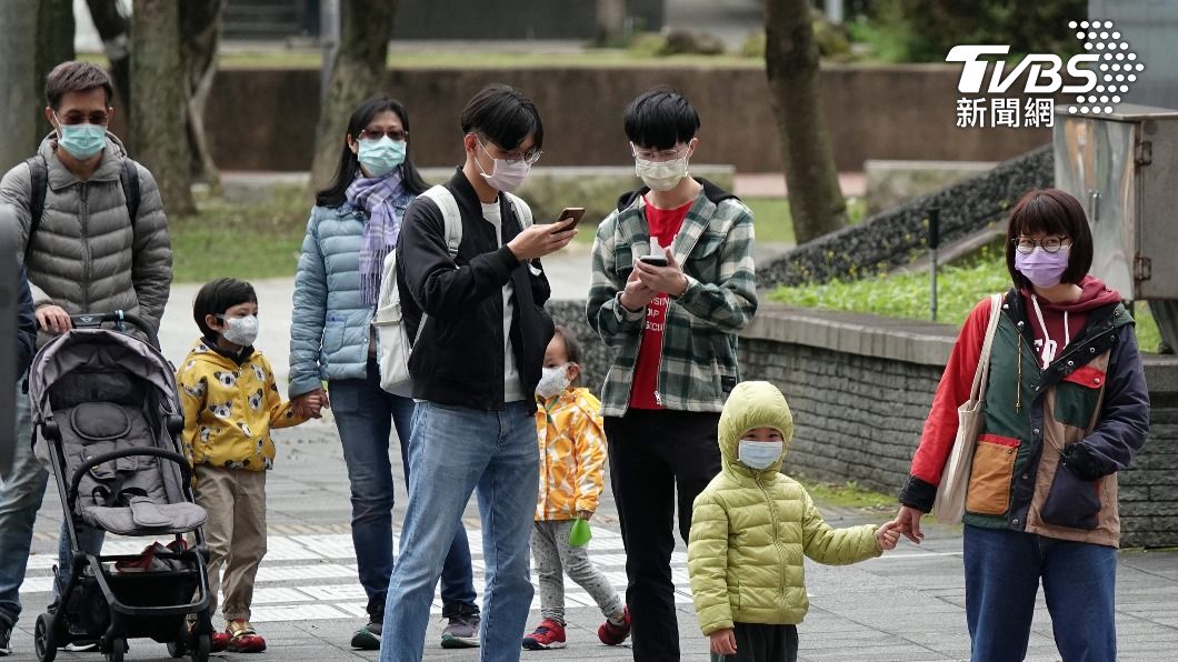 氣象局清晨針對3縣市發布低溫特報。（圖／中央社）
