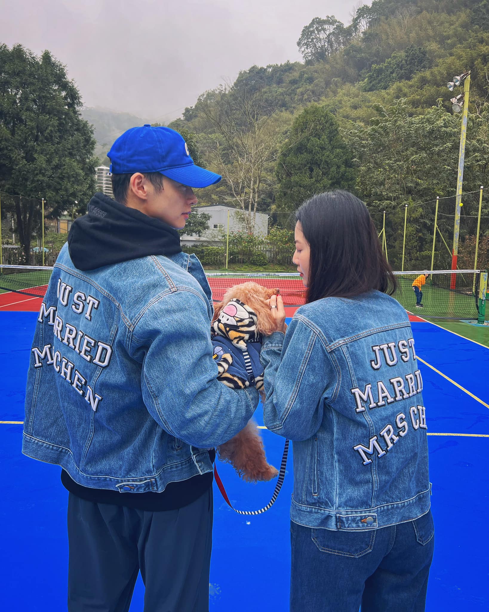 夫妻倆過年期間曾曬出合照放閃。(圖/翻攝自曾之喬臉書)