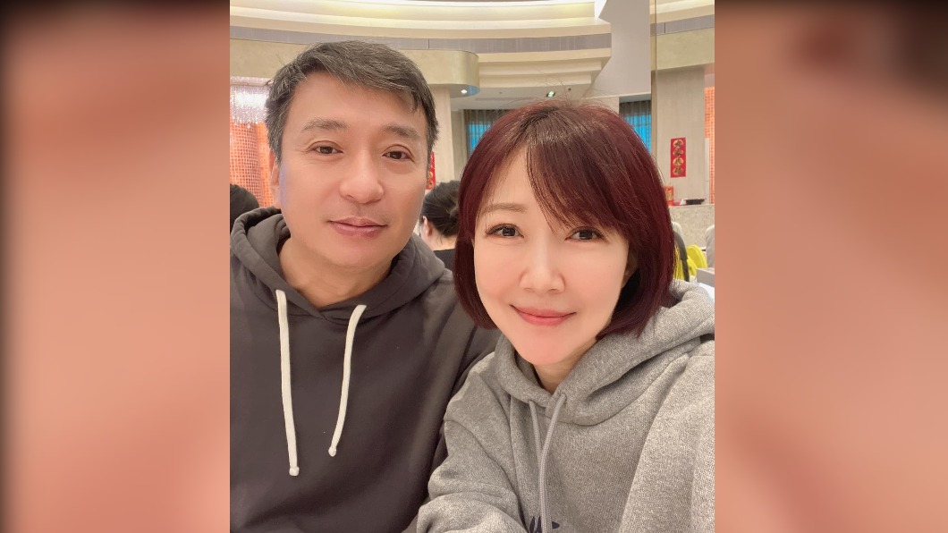 王中平和余皓然結婚26年依然甜蜜。（圖／翻攝自余皓然臉書）