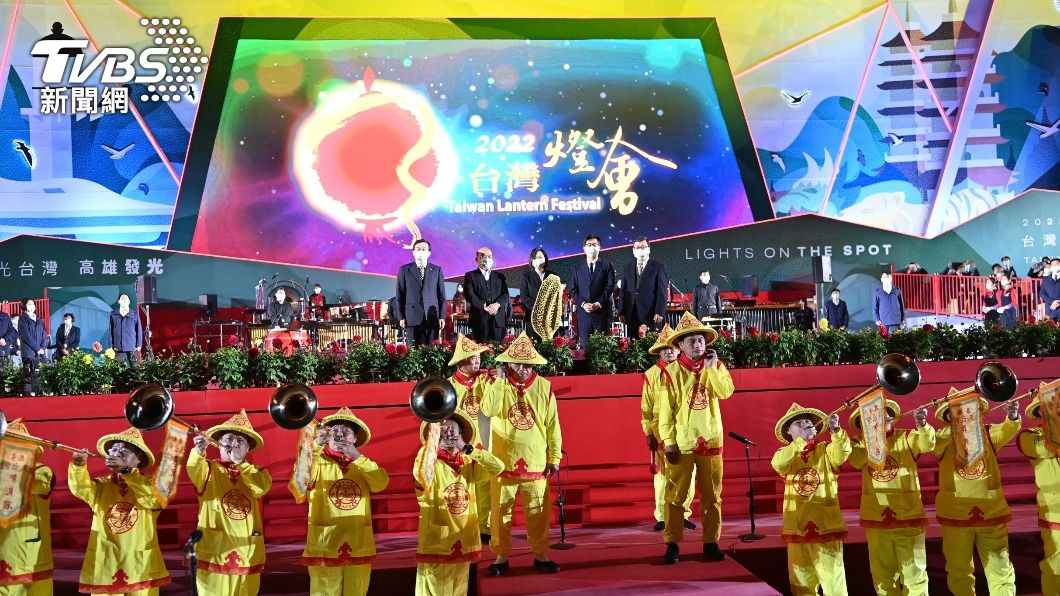 蘇貞昌致詞表示,燈會見證高雄的美和進步。(圖/台灣燈會提供)
