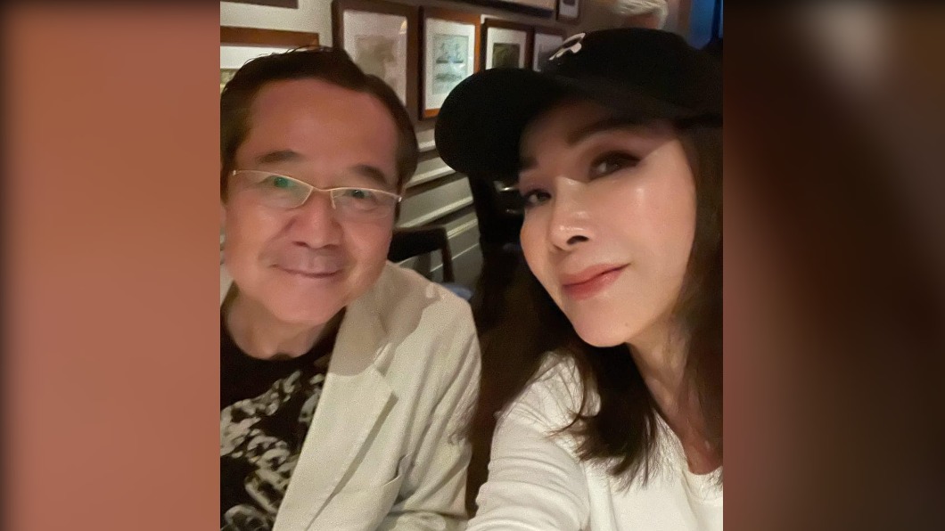 小年夜才聚餐 陳美鳳淚崩憶巴戈:感謝人生路上有你