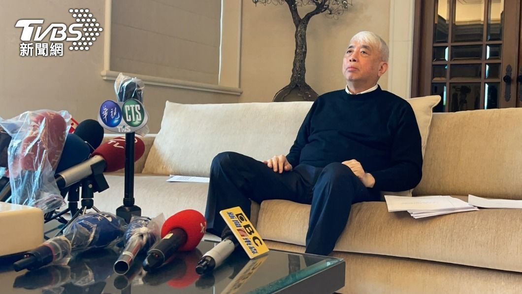 李恆隆今(17)日為了SOGO案舉行記者對外說明。(圖/TVBS)