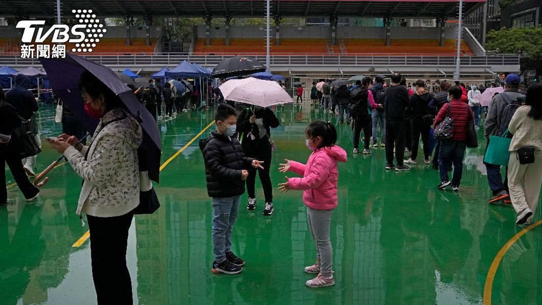 遏止疫情「陸首批專家組抵港」 林鄭月娥:考慮全民檢測