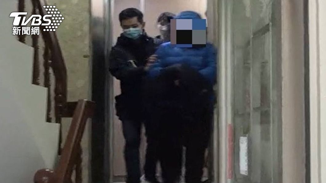 警方於張女位於雲林的租屋處,將其一網打盡,並當場尋獲許多證據。(圖/TVBS)