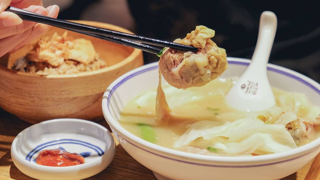 好好食房的慢燉雞湯套餐超飽足。(圖/食攝人生事務所提供)